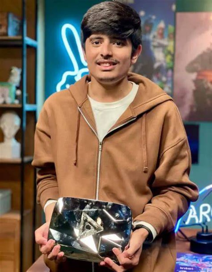 Has AJJU Bhai revealed his face?