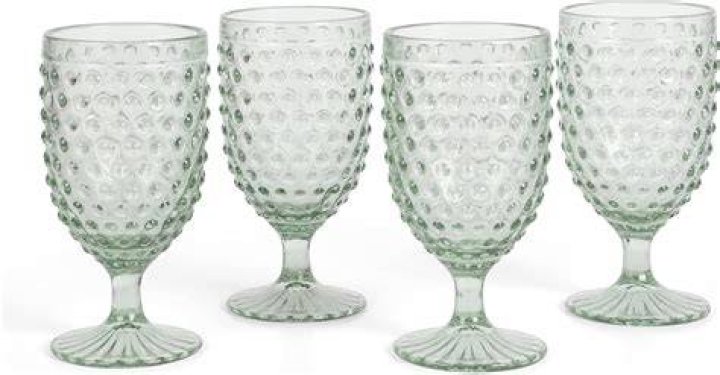 What is hobnail glass?