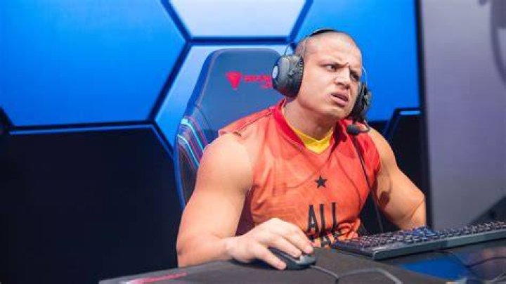 Who does Tyler1 Main in lol?