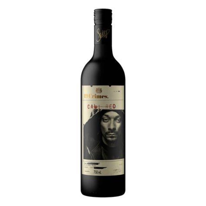 Why is Snoop Dogg on 19 Crimes bottle?